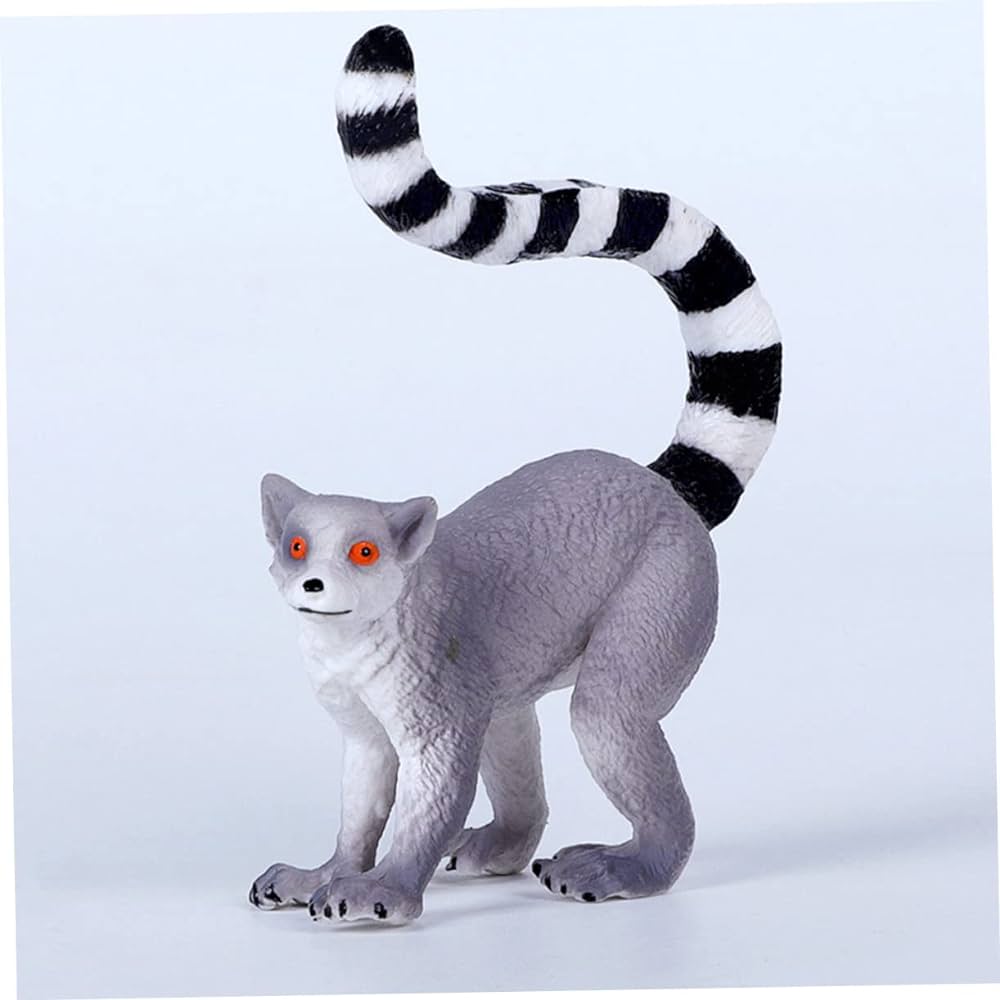 Lemur Heykeli